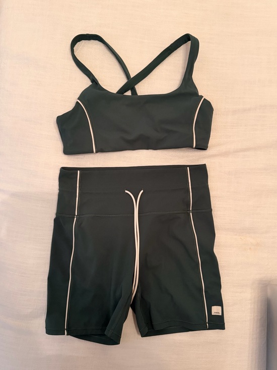 Vuori Pants - Vuori Green Sports Bra & Shorts Set with White Piping